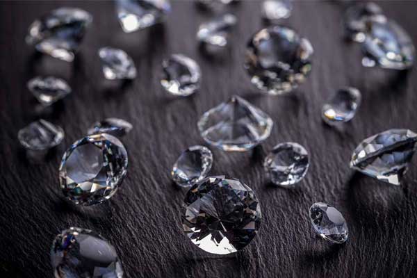 如何让自己的钻石在回收市场中卖个好价钱