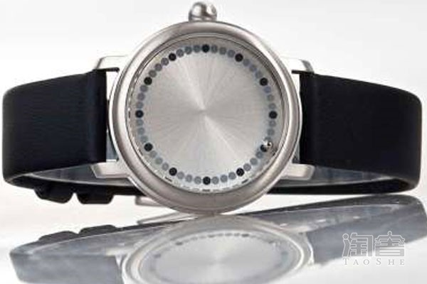 拉芙兰瑞的钢珠手表有回收机构收吗